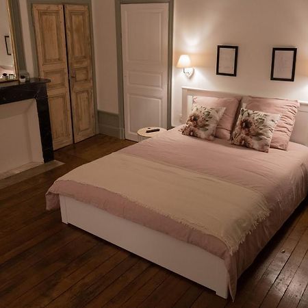 Agréable et charmante chambre d hôte Parthenay Extérieur photo